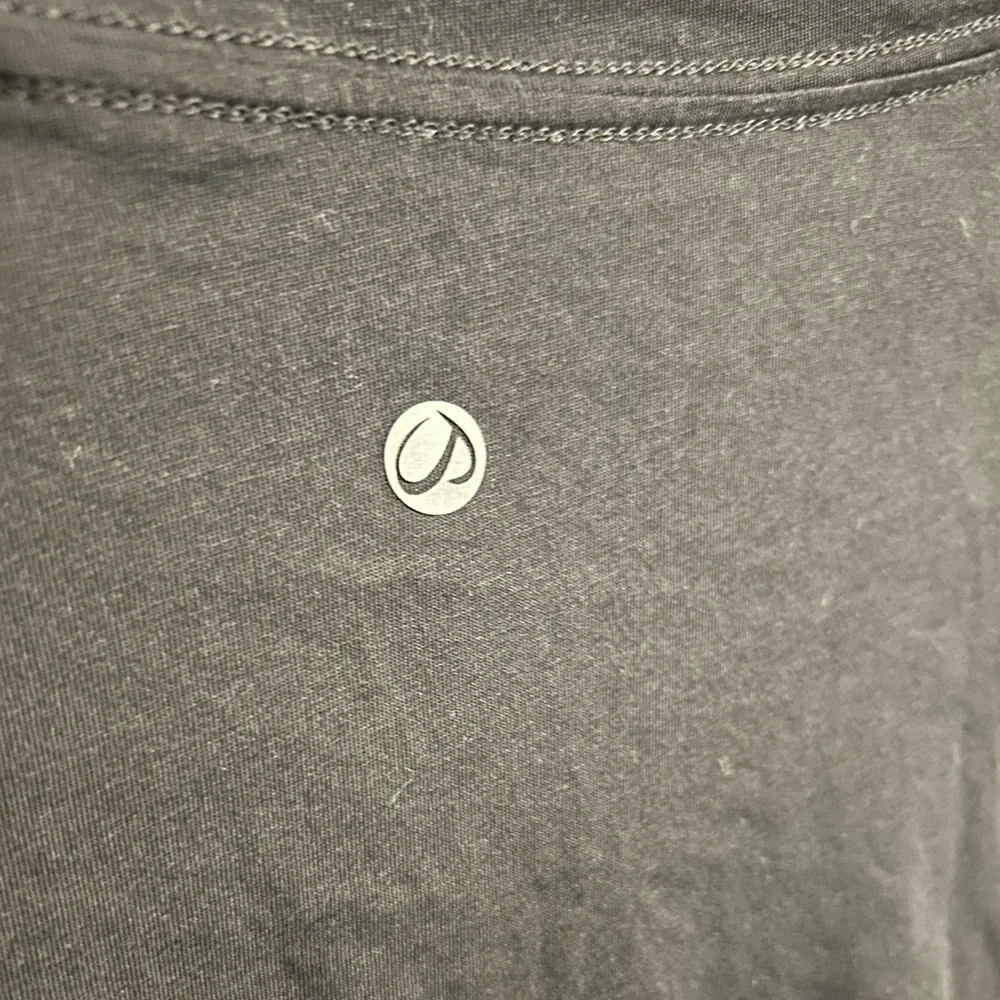 NWT - CRZ Yoga Black Pima Cotton Cropped Tee - Picture 4 of 7